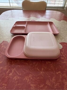 Vintage Tupperware Dusty Rose Mauve Meal Mates Tray set & Lid